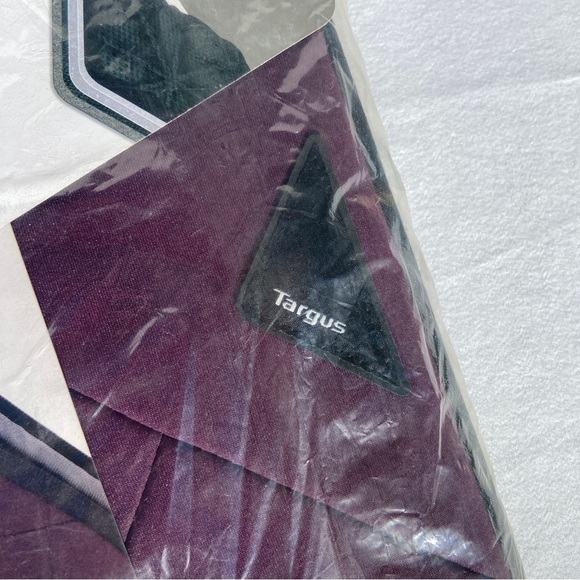 Targus A7 12" Netbook Sleeve Neoprene Purple TSS12611US New - Picture 5 of 6